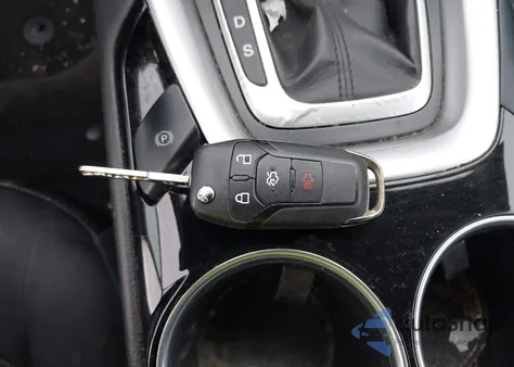 2014 Ford Fusion Se z USA, uszkodzony, nr VIN 3FA6P0H7XER100143